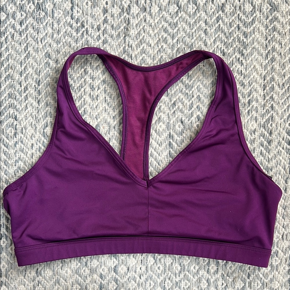 Victoria Sport Purple High-Performance Sports Bra for Active Lifestyles